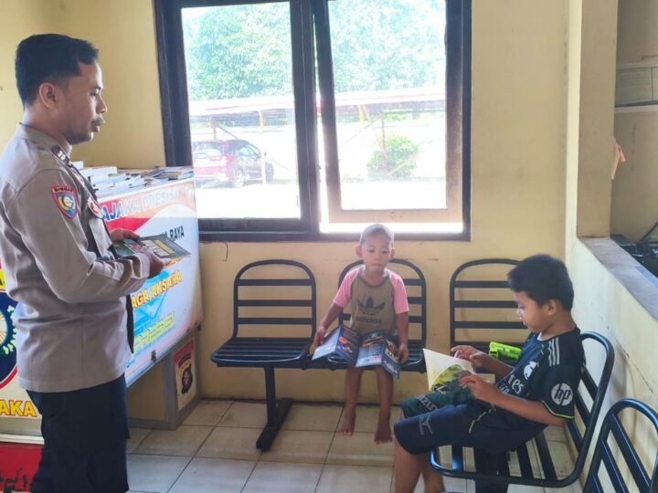 Dekatkan Polri dengan Literasi, Bhabinkamtibmas Polsek Sabangau terus Gulirkan Program Bajaka Presisi