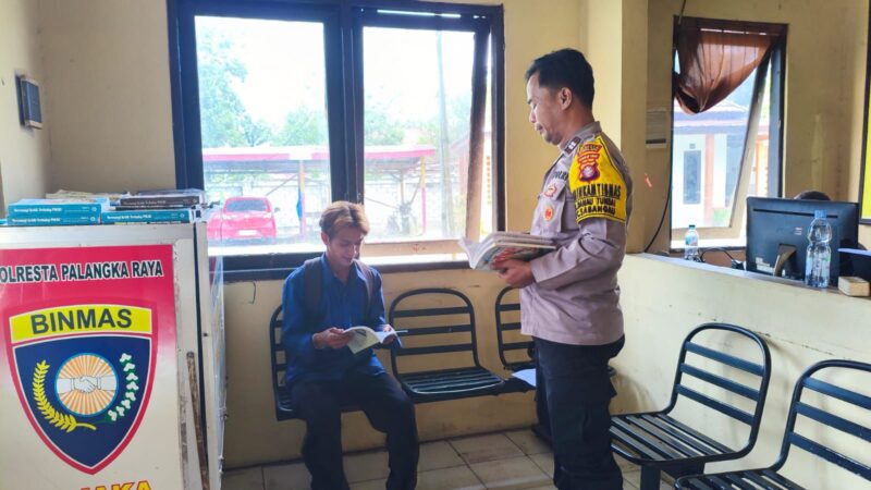 Tumbuhkan Budaya Literasi di Warga, Polsek Sabangau Laksanakan Program Bajaka Presisi