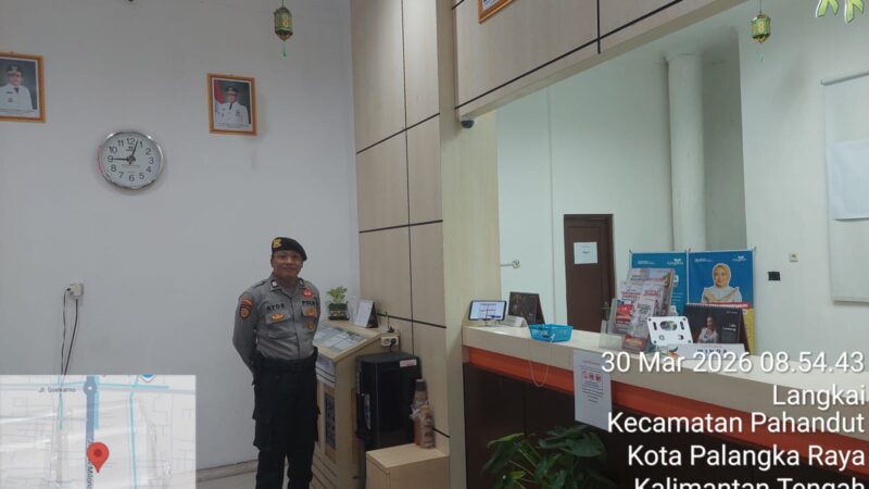 Kedepankan Sikap Humanis, Satpamobvit Polresta Palangka Raya Beri Pelayanan Ramah di Perbankan