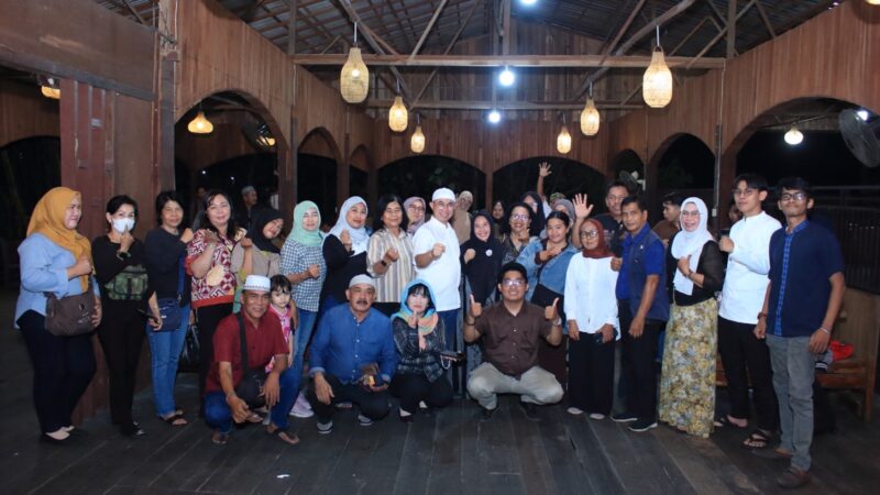 Bukber Bareng Pers, Waket III DPRD Kalteng : Jurnalis Harus Berikan Dampak Positif Bagi Masyarakat Lewat Pemberitaan