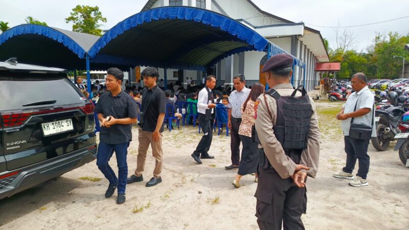 Amankan Ibadah Jumat Agung, Personel Polresta Palangka Raya Siaga di Gereja Bethesda