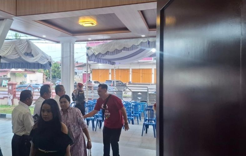 Pengamanan Ibadah Jum’at Agung, Personel Polresta Palangka Raya Jaga Gereja Yarusalem Tetap Kondusif