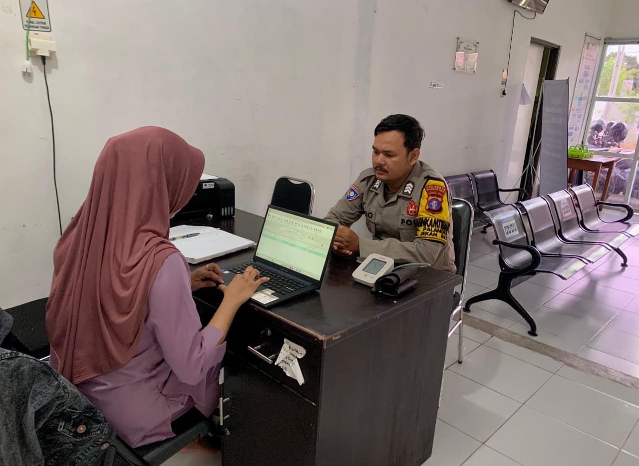 Sidokkes Polresta Palangka Raya Berikan Layanan Kesehatan, Wujudkan Pelayanan Prima kepada Personel dan Masyarakat
