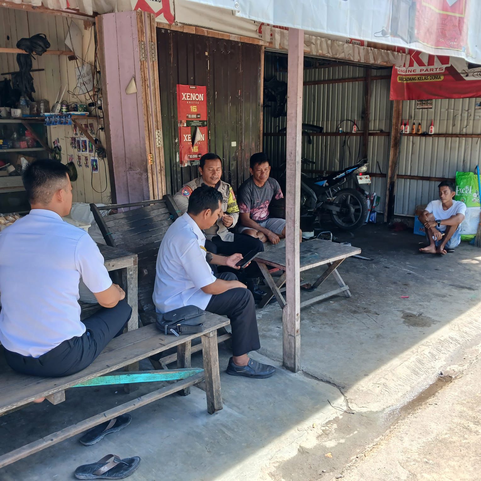 Bhabinkamtibmas Polsek Bukit Batu terus Perkuat Sambang Kamtibmas di Kelurahan Marang