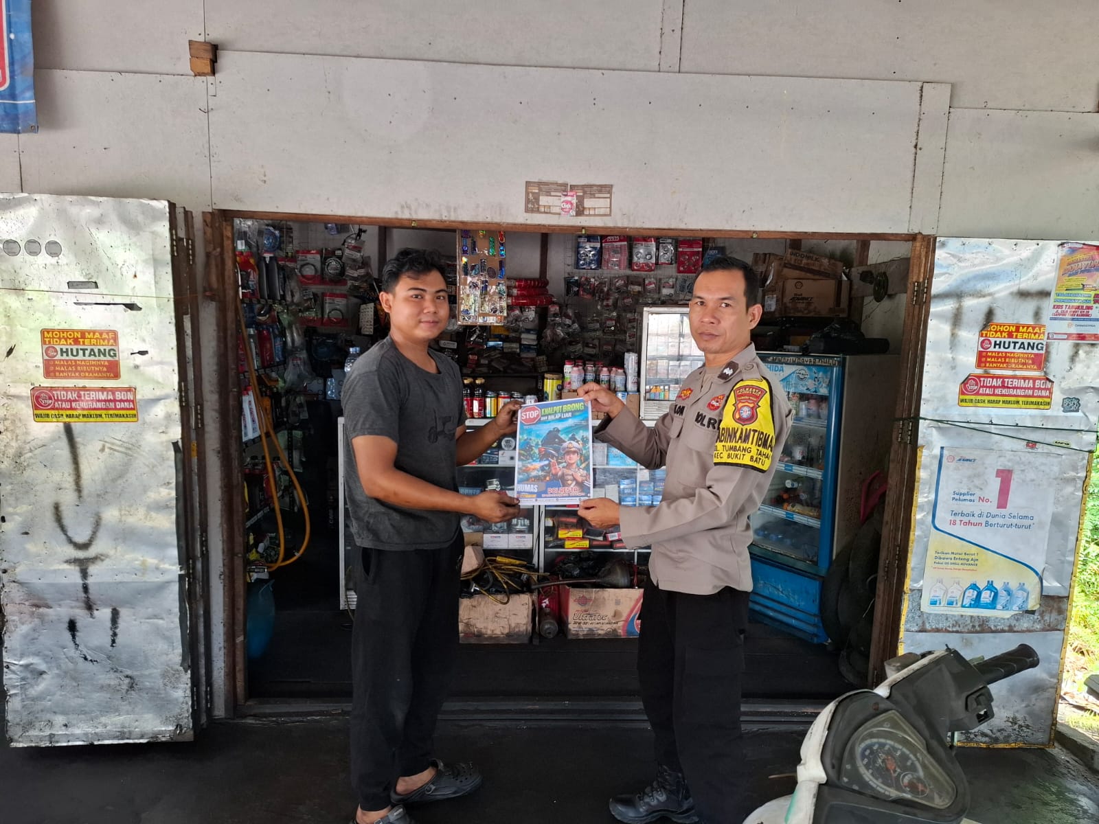 Polsek Bukit Batu Sosialisasikan Larangan Knalpot Brong kepada Pengelola Usaha Bengkel