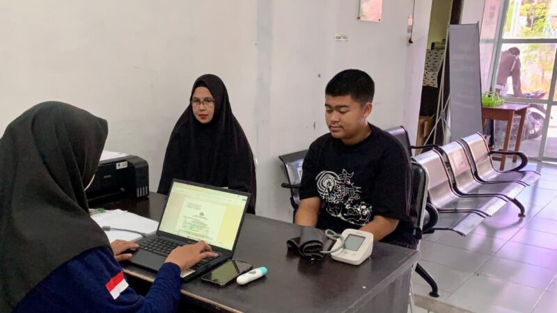 Sidokkes Polresta Palangka Raya Berikan Pelayanan Kesehatan bagi Personel dan Keluarga