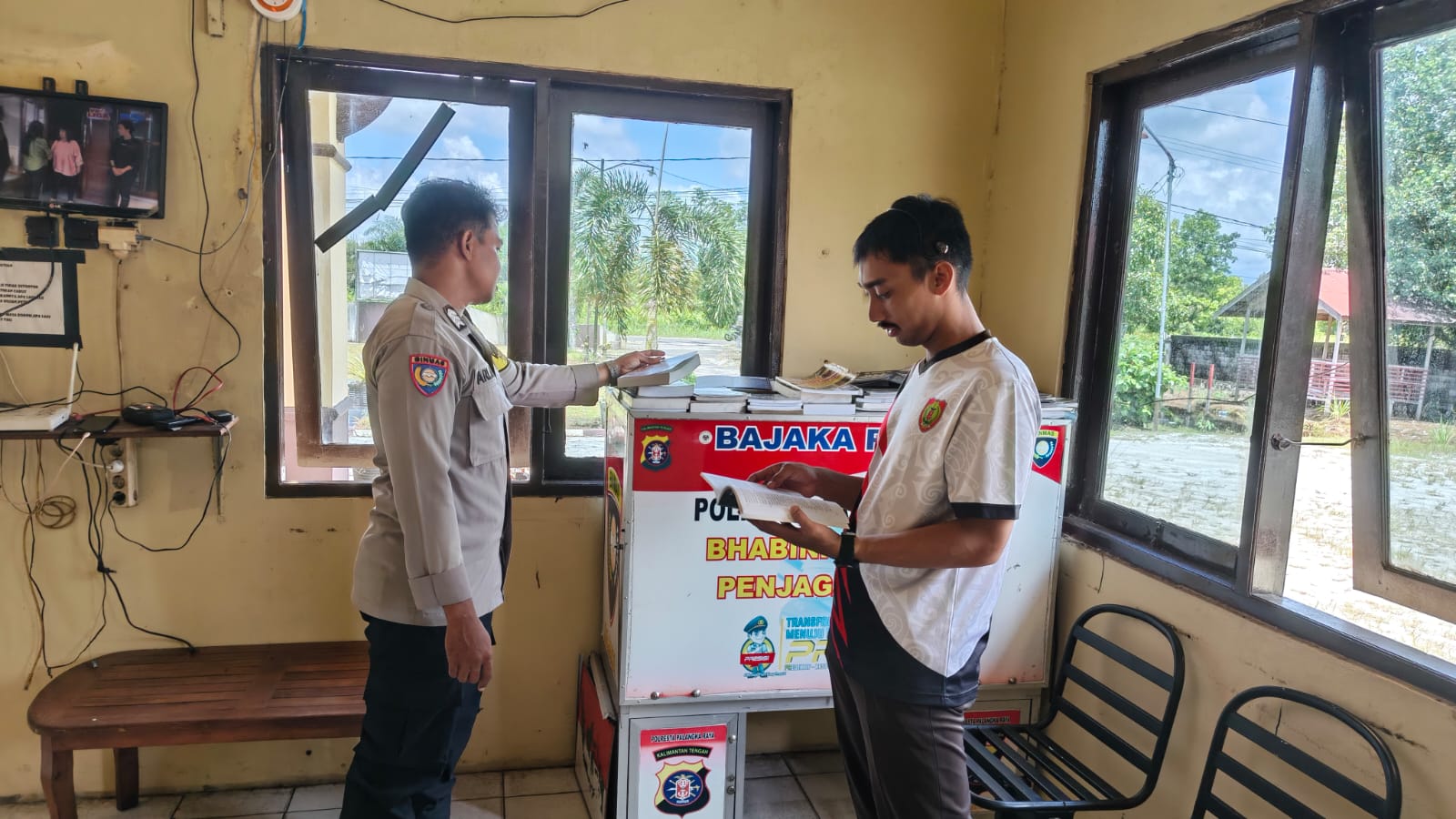 Implementasi Program Kerja Kapolri, Polsek Sabangau Operasikan Perpustakaan Bajaka Presisi