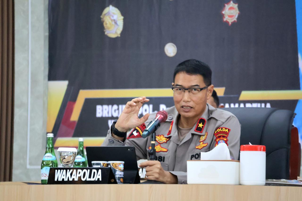 Beri Arahan Saat Kunker di Polres Barsel, Wakapolda Kalteng Tekankan Peningkatan Layanan Publik dan Penegakkan Hukum