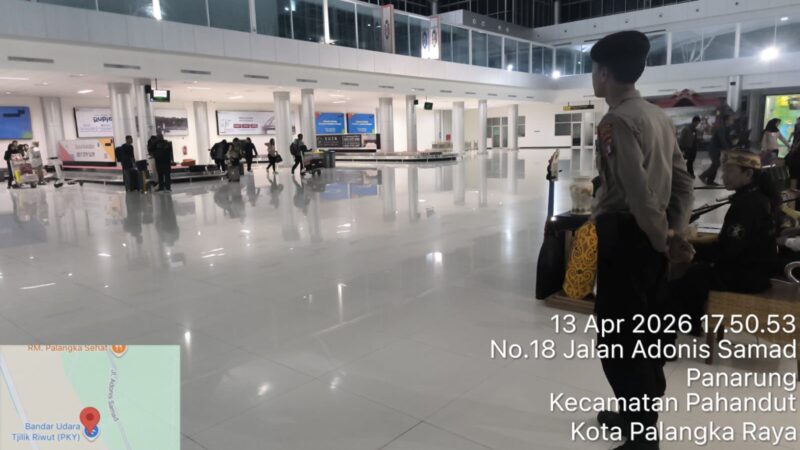 Satpamobvit Polresta Palangka Raya Intensifkan Pengamanan pada Bandara Tjilik Riwut