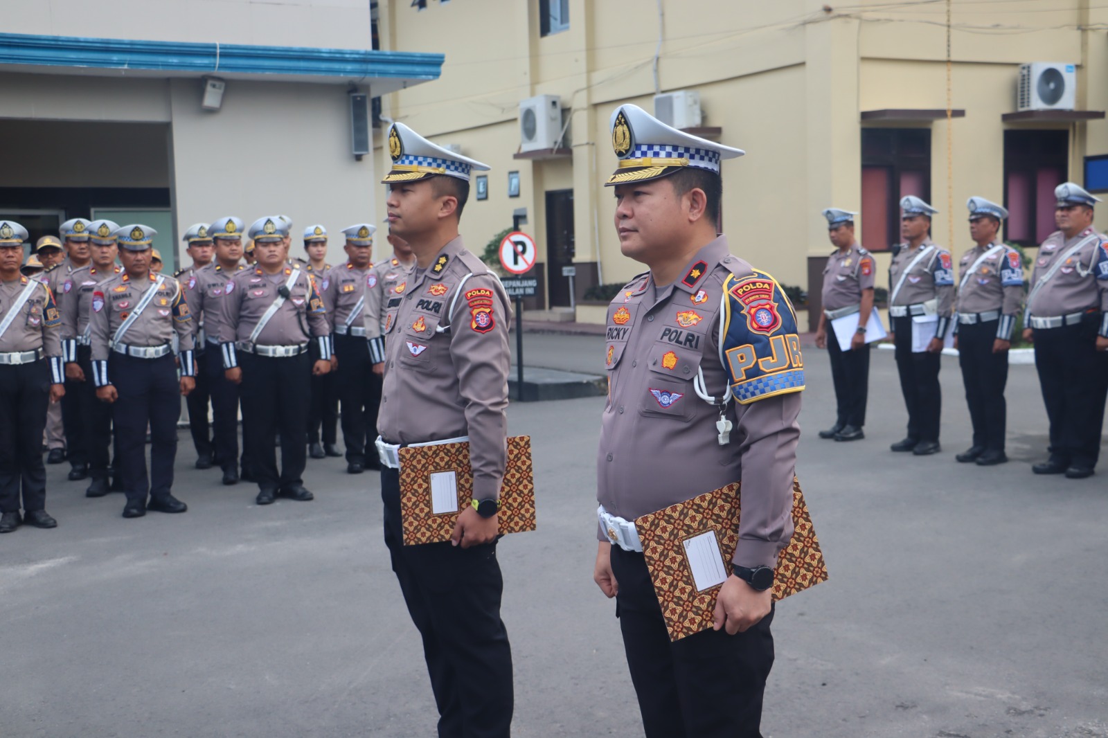 Dirlantas Polda Kalteng Pimpin penandatanganan Pakta Integritas Kasubditregident dan Kasat PJR