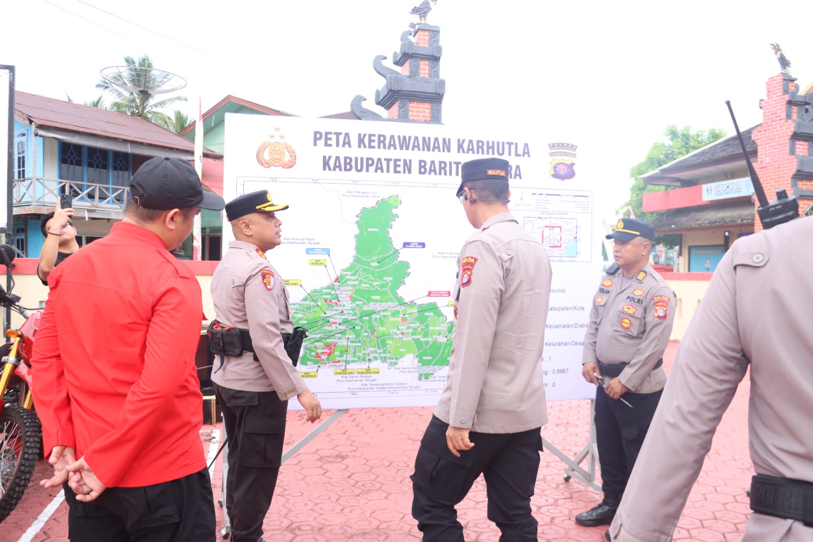 Wakapolda Kalteng Sampaikan 4 Pesan Strategis Saat Kunker di Polres Barut