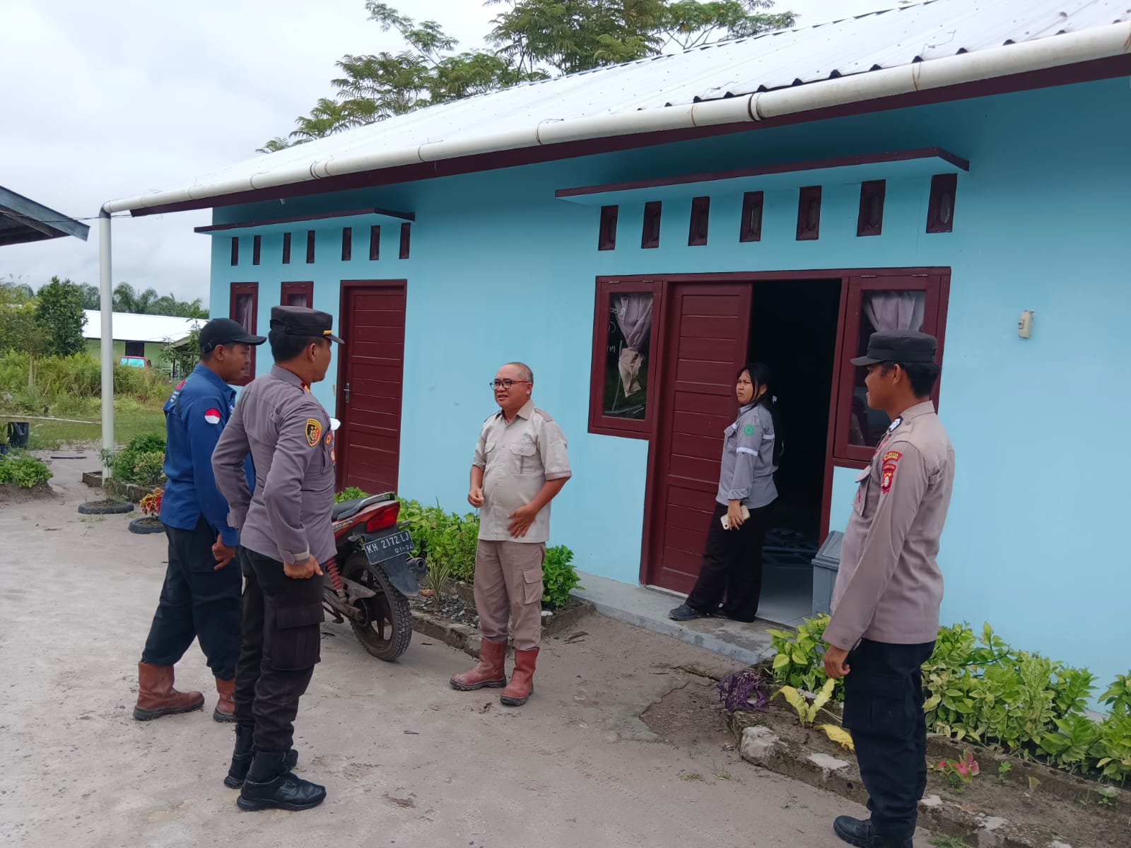 Cek Sarpras Karhutla, Kapolsek Rakumpit Koordinasi dengan Pihak Perusahaan