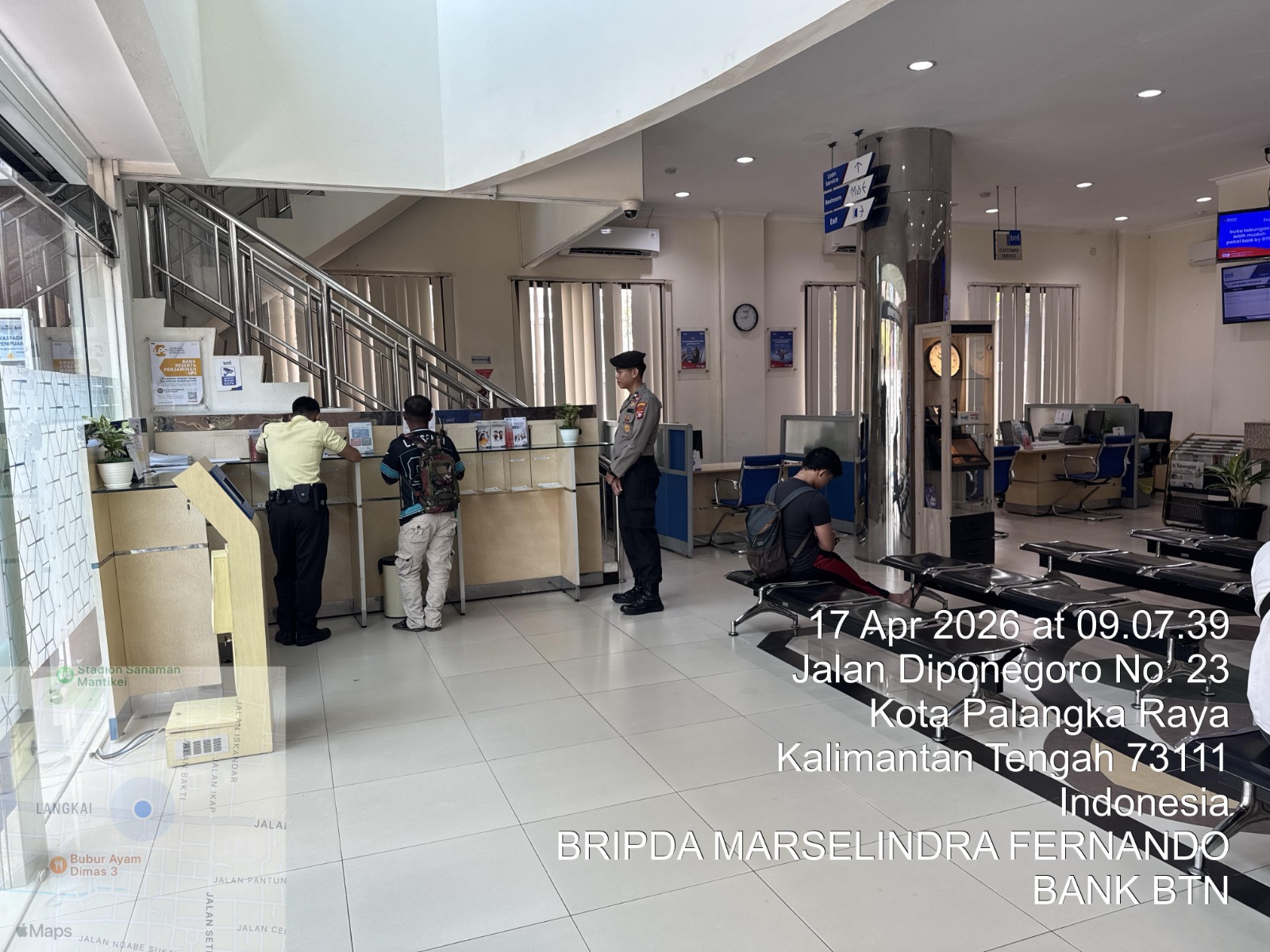 Hadir di Perbankan, Personel Satpamobvit Polresta Palangka Raya Terus Bersiaga