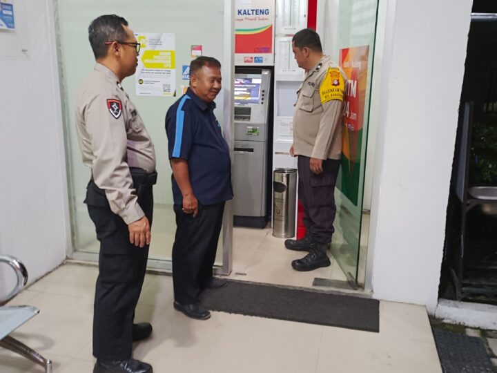 Pupuk Sinergitas, Polsek Bukit Batu Sharing dengan Satpam Bank Kalteng Tangkiling