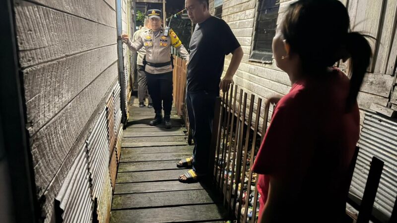 Tindaklanjuti Laporan Warga, Pamapta III SPKT Polresta Palangka Raya Datangi TKP Perselisihan di Jalan Mendawai