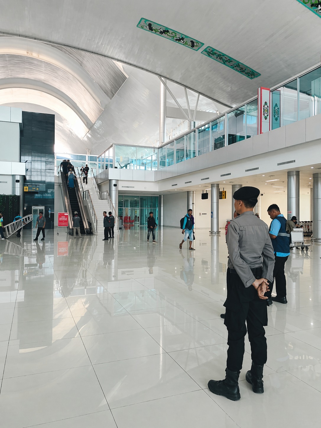 Siaga di Bandara Tjilik Riwut, Satpamobvit Polresta Palangka Raya Tinjau Aktivitas Bandara