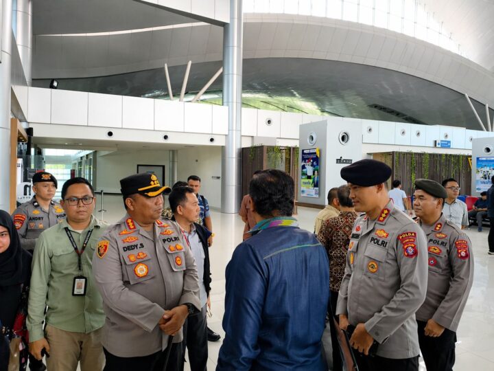 Perkuat Pengamanan di Objek Vital, Satpamobvit Polresta Palangka Raya Laksanakan Patroli Dialogis di Bandara Tjilik Riwut