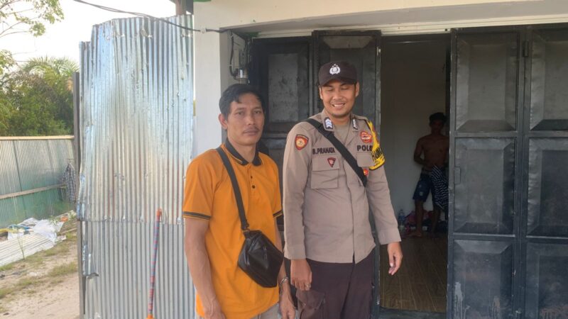 Sambangi Pemukiman, Bhabinkamtibmas Petuk Bukit Ingatkan Waspada Curanmor