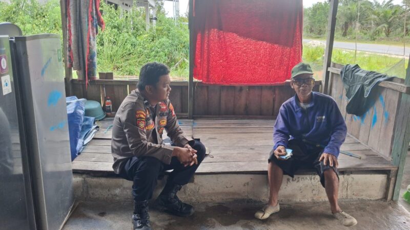 Pupuk Kemitraan, Bhabinkamtibmas Polsek Rakumpit Sambangi Warga di Kelurahan Pager