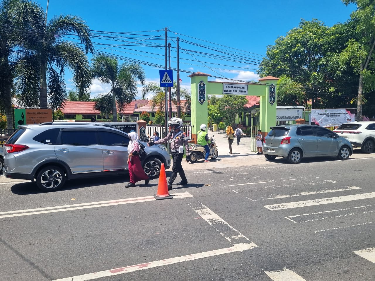 Optimalkan ZoSS, Satlantas Polresta Palangka Raya Lakukan Pengaturan Arus Lalin di Kawasan Pendidikan