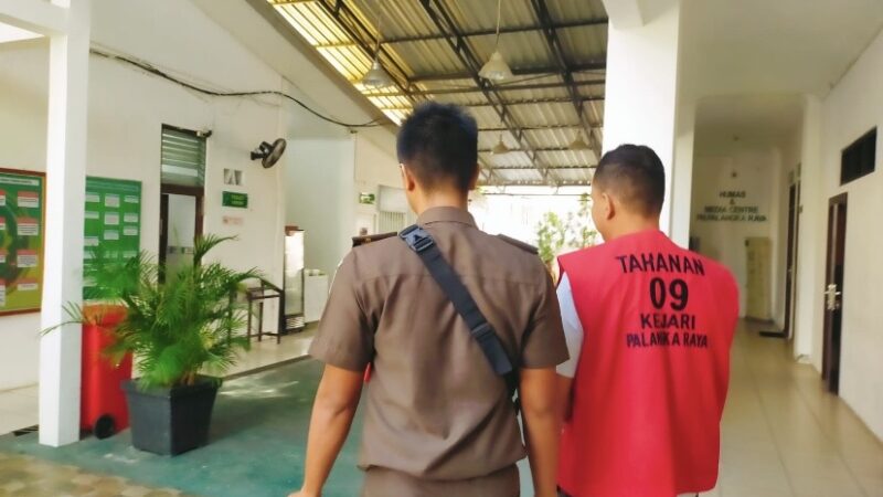 Gelapkan Dana Bank Rp16,4 Miliar, Oknum Karyawan Bank Kalteng Dituntut 12 Tahun Penjara