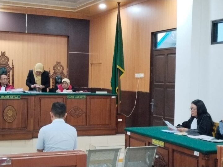 Sidang Kasus Perbankan: Penasihat Hukum Riky Soroti Lemahnya Pengawasan Internal Bank Kalteng dalam Pledoi
