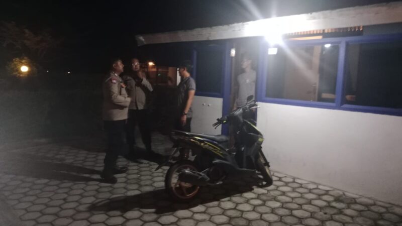Demi Pertahankan Kamtibmas, Piket Polsek Bukit Batu Patroli dan Kunjungi Pos Satpam Rungan Sari Subud