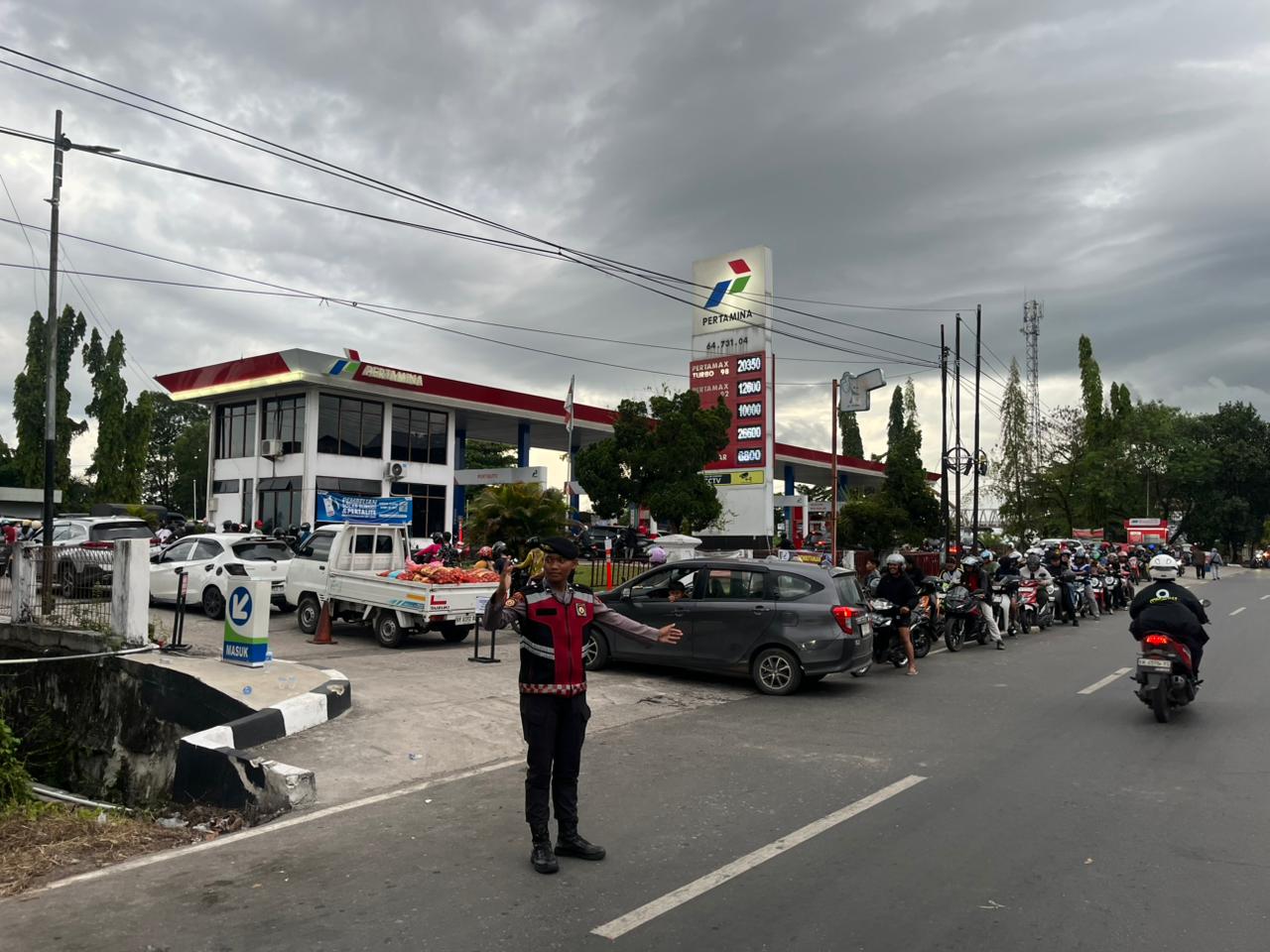 Ditsamapta Polda Kalteng Pastikan SPBU Kondusif