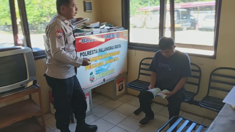 Dorong terus Minat Baca, Personel Polsek Sabangau Hadirkan Program Bajaka Presisi