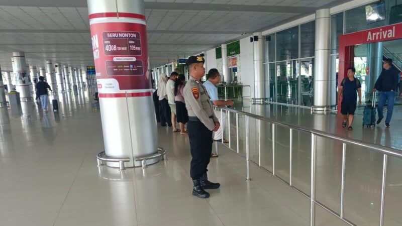 Dengan Semangat, Satpamobvit Polresta Palangka Raya Berikan Pelayanan Prima di Bandara Tjilik Riwut