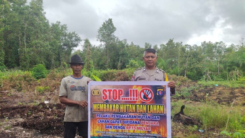 Bersama Warga, Bhabinkamtibmas Polsek Sabangau Edukasikan Bahaya Karhutla di Sabaru