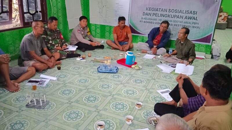 Jaga Kamtibmas, Bhabinkamtibmas Polsek Rakumpit Hadiri Sosialisasi PT BKR di Gaung Baru