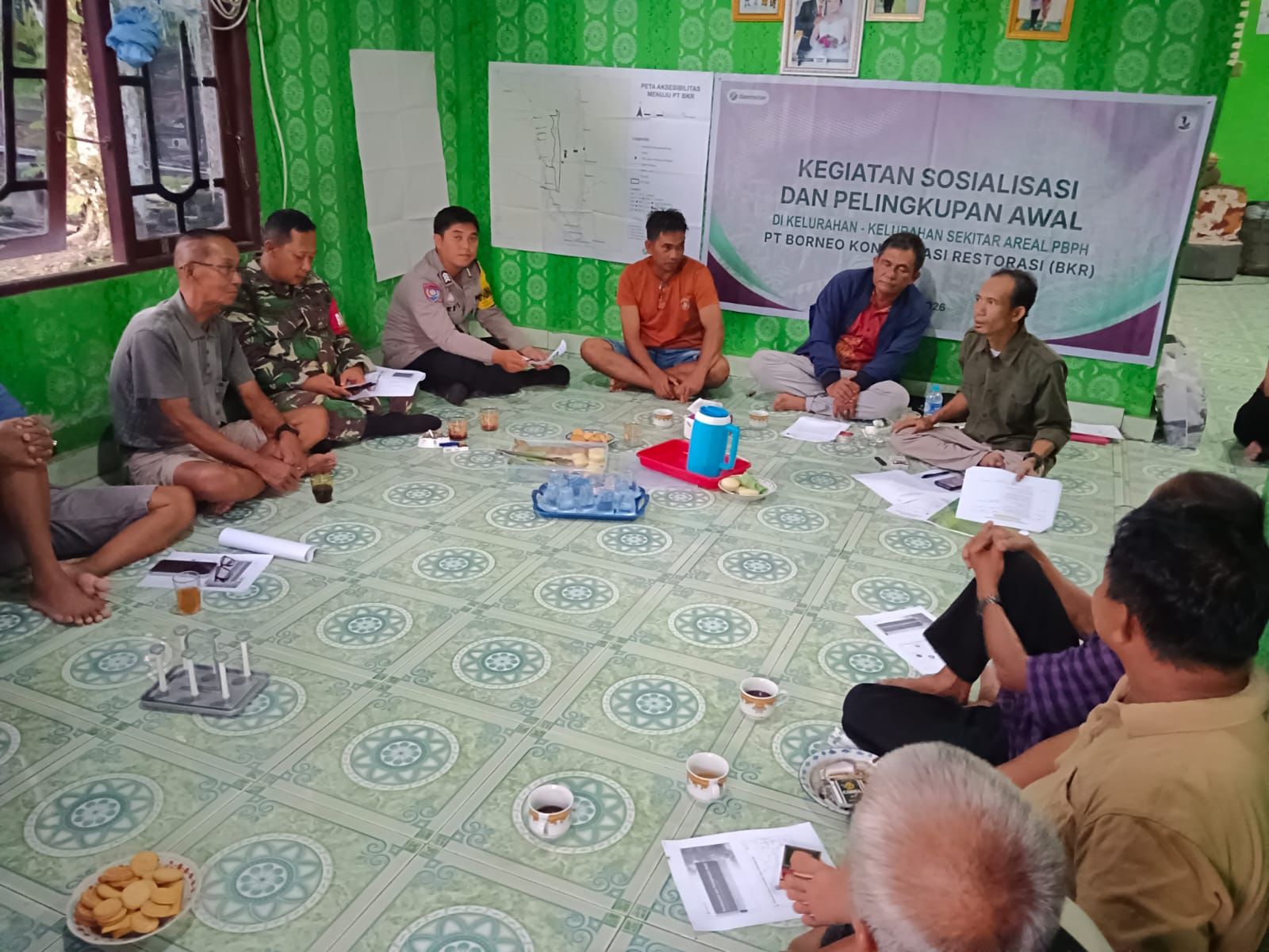 Jaga Kamtibmas, Bhabinkamtibmas Polsek Rakumpit Hadiri Sosialisasi PT BKR di Gaung Baru