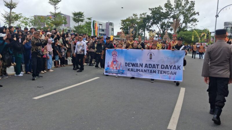 Jaga Kondusifitas, Personel Polresta Palangka Raya Amankan Karnaval Budaya dan Pembukaan FBIM 2026