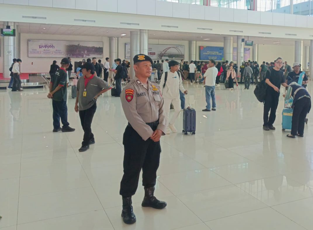 Satpamobvit Polresta Palangka Raya terus Intensifkan Patroli Harkamtibmas di Bandara Tjilik Riwut