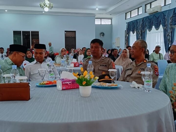Hadiri Pelepasan Siswa dan Sertijab Kepala Madrasah, Polsek Pahandut Dukung Dunia Pendidikan