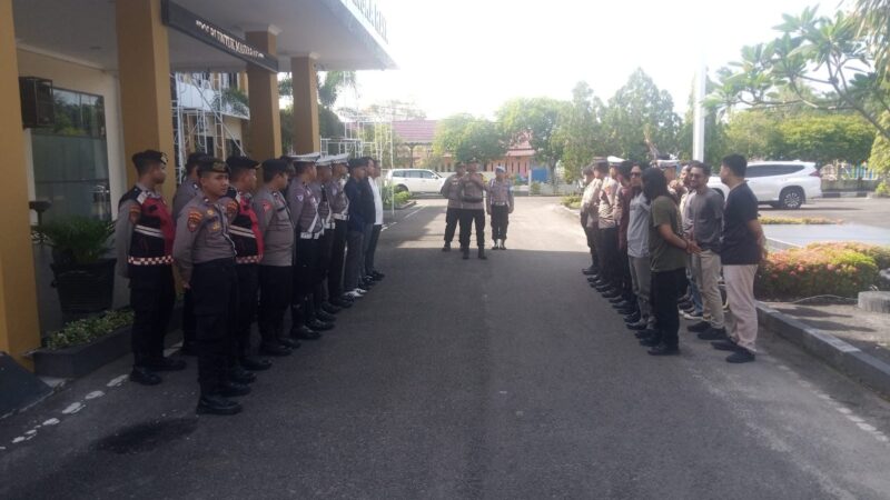 Pastikan Kesiapsiagaan Personel Piket, Pamapta II SPKT Polresta Palangka Raya tadi Pimpin Serah Terima Tugas