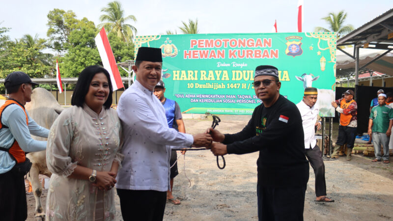 Polda Kalteng dan Jajaran Sembelih 246 Hewan Kurban, Kapolda: Wujud Keikhlasan dan Kepedulian Polri ke Masyarakat