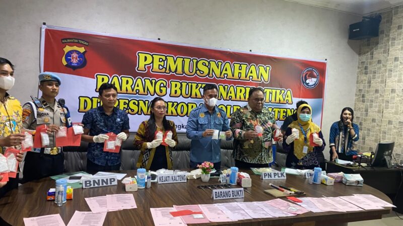 Polda Kalteng Musnahkan Hampir 489 Gram Sabu dan 38 Butir Ekstasi dari 15 Kasus Narkoba