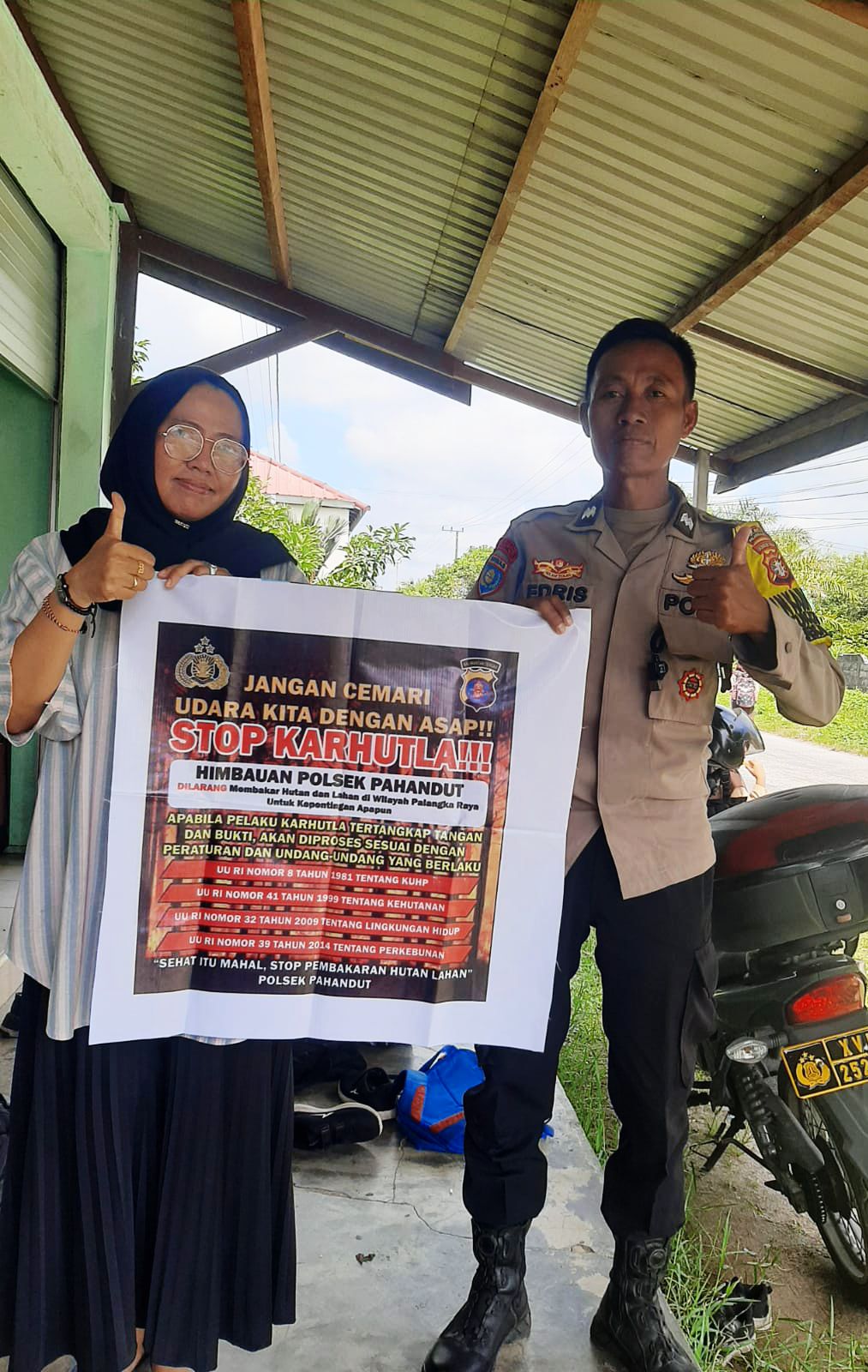 Gandeng Emak-Emak, Bhabinkamtibmas Polsek Pahandut Optimis Wujudkan Petuk Katimpun Bebas Karhutla
