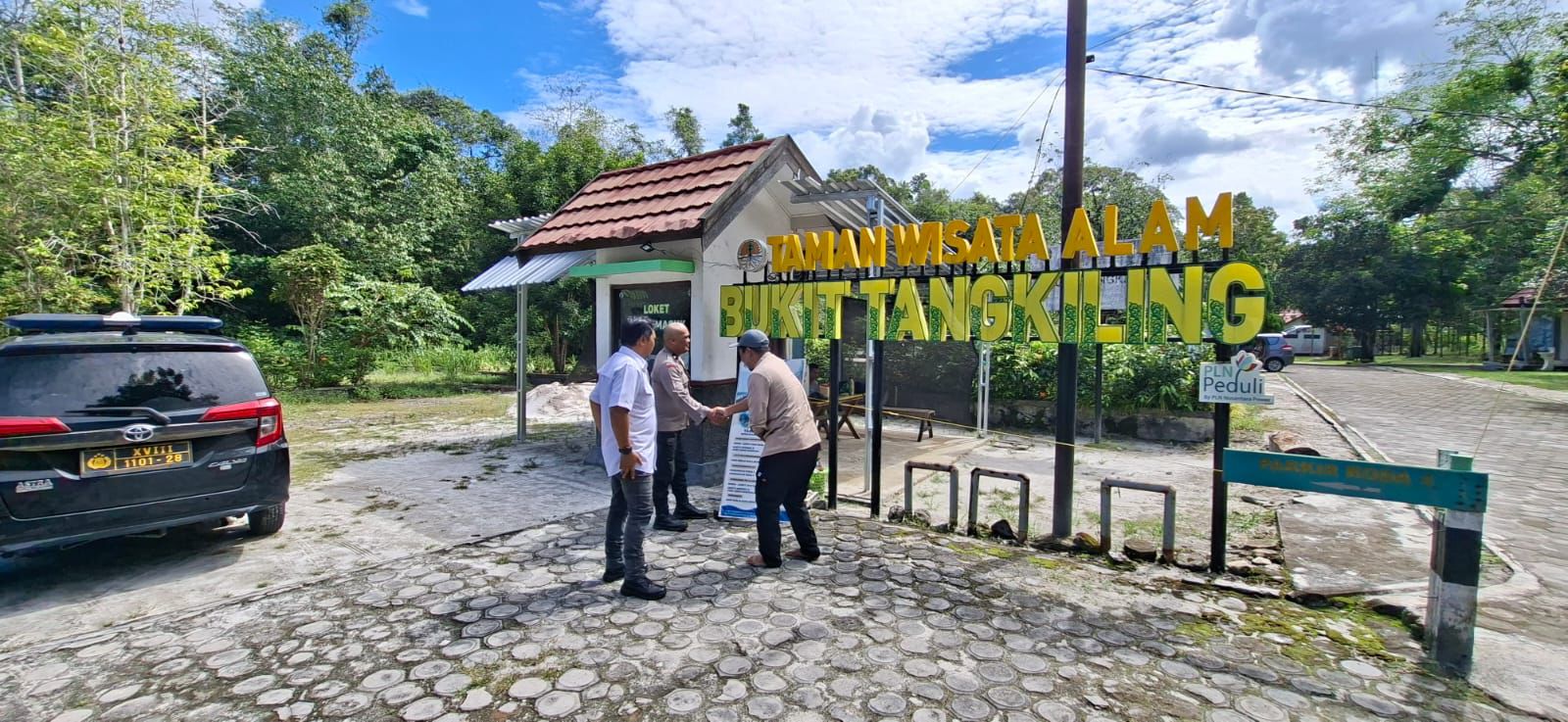 Dukung Keberadaan Objek Wisata, Polsek Bukit Batu Hadir di TWA