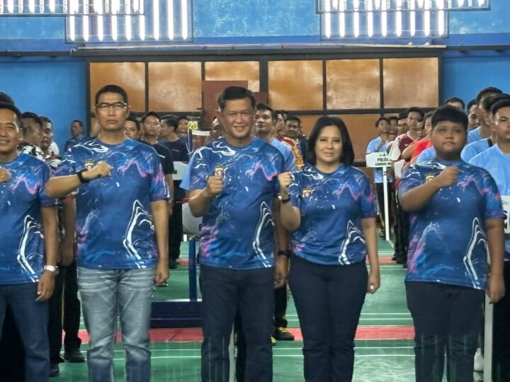 Meriahkan HUT Bhayangkara ke-80, Polda Kalteng Gelar Kejuaraan Bulutangkis
