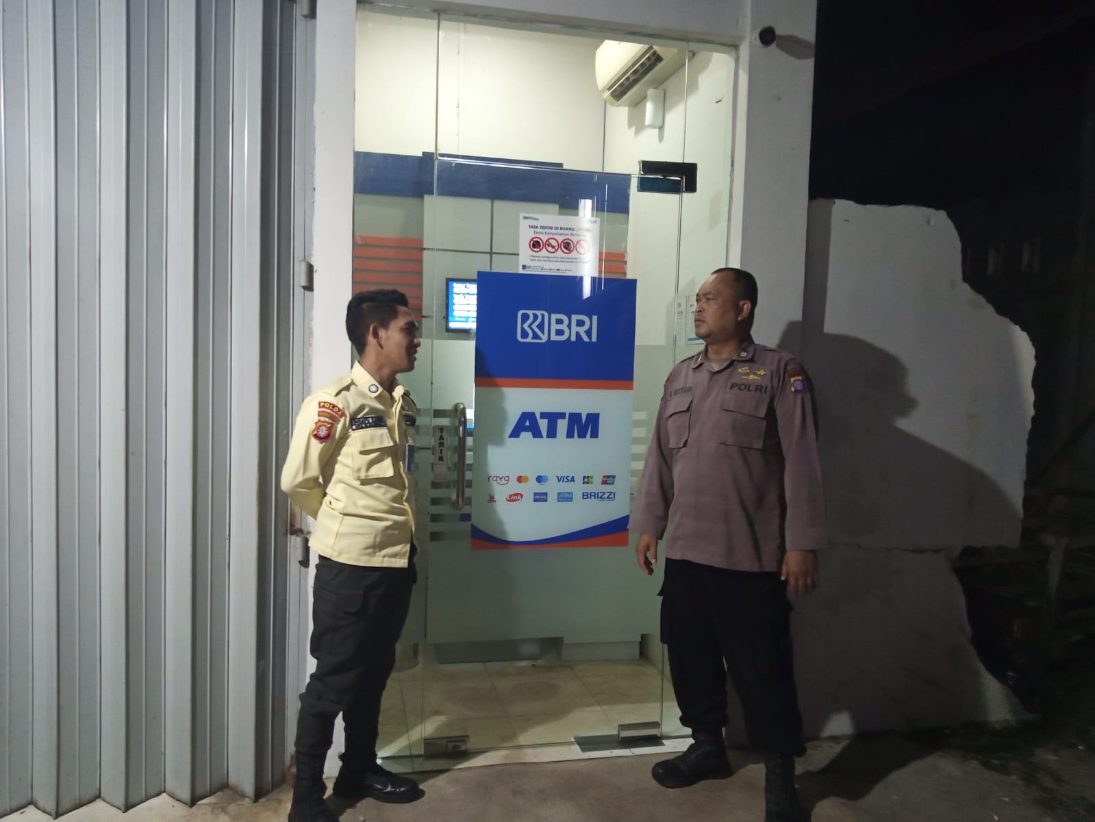 Patroli Malam Hari, Kapolsek Sabangau Tingkatkan Upaya Pemeliharaan Kamtibmas