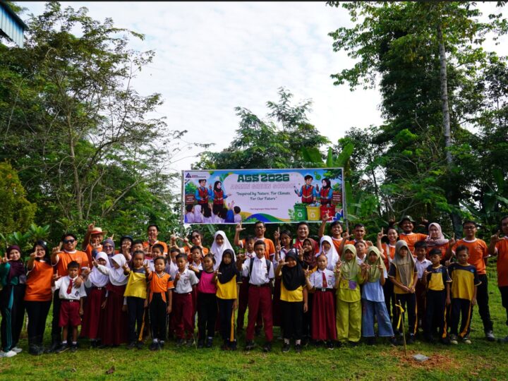 Peringati Hari Lingkungan Hidup, PT ABB Ajak Siswa SDS Sakakarangan Belajar Kelola Sampah dan Biopori