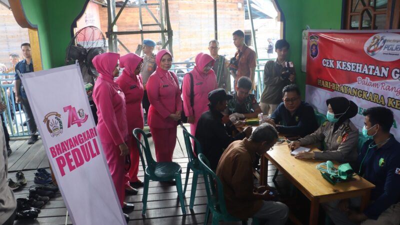 Petik Hikmah Hari Bhayangkara ke-80, Polresta Palangka Raya Dukung Bakti Kesehatan Polda Kalteng