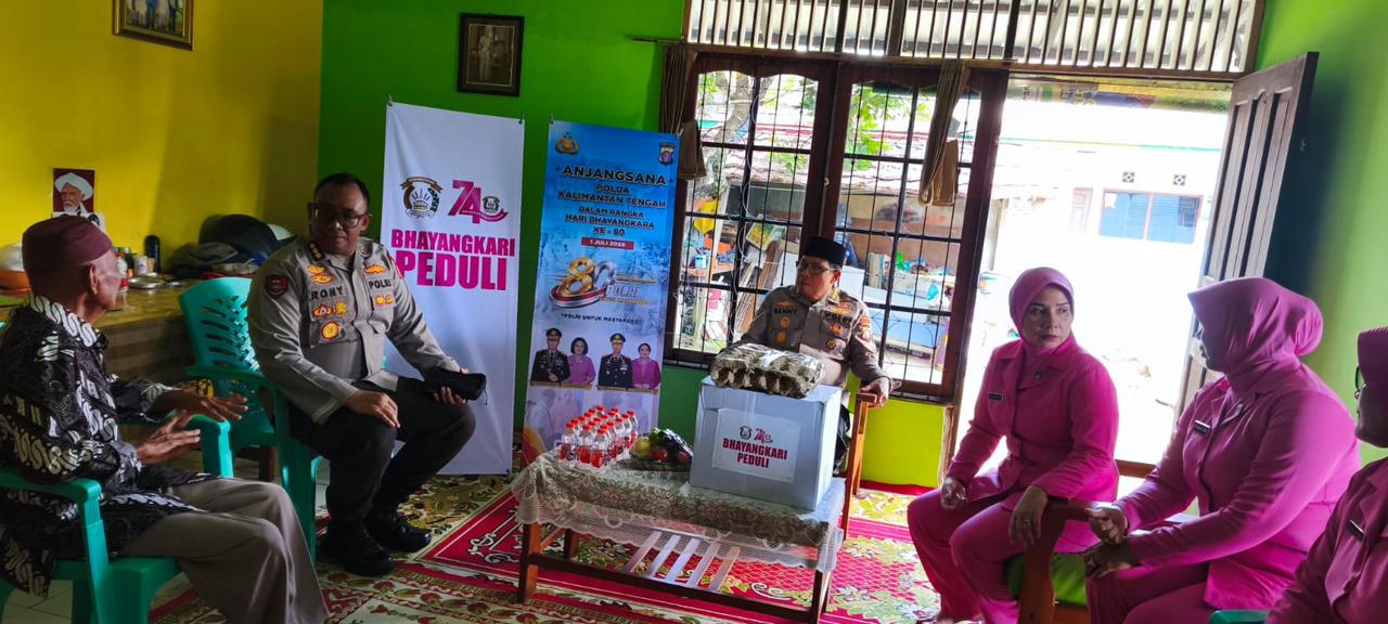 Sambut Hari Bhayangkara Ke-80, Bhabinkamtibmas Panarung Monitoring Anjangsana Polda Kalteng ke Rumah Purnawirawan Polri