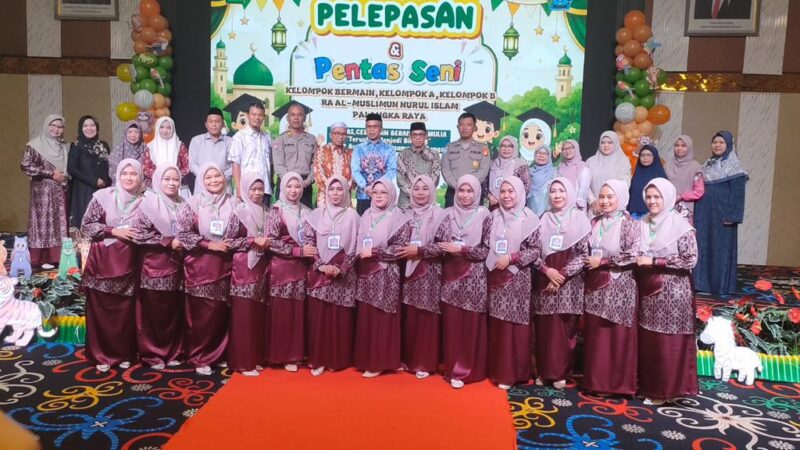 Hadiri Pelepasan Murid RA Al Muslimun, Polsek Pahandut Dukung Pembinaan Generasi Muda