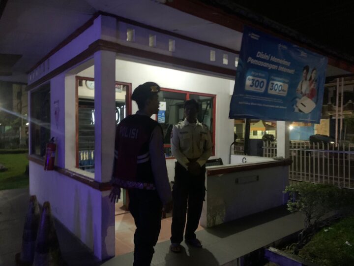 Pastikan Keamanan Obvit, Samapta Polresta Palangka Raya Patroli ke Kantor PT Telkom