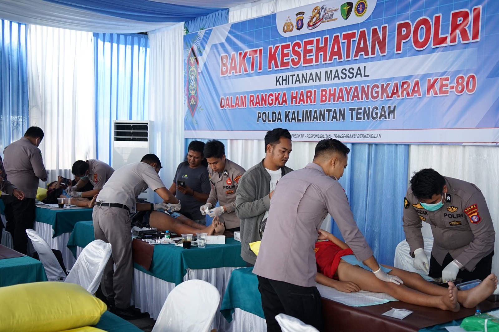 Wujud Kepedulian Polri untuk Masyarakat, Ribuan Warga Nikmati Layanan Gratis pada Puncak Bakti Kesehatan Polda Kalteng