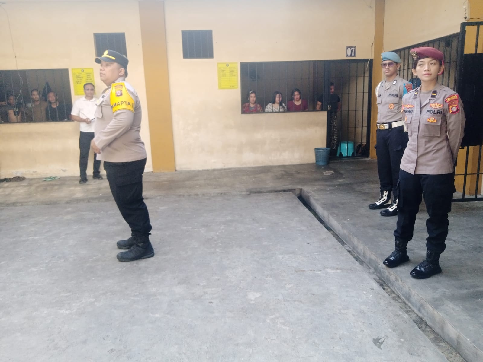 Cegah Gangguan Keamanan, SPKT Polresta Palangka Raya Lakukan Kontrol Ruang Tahanan